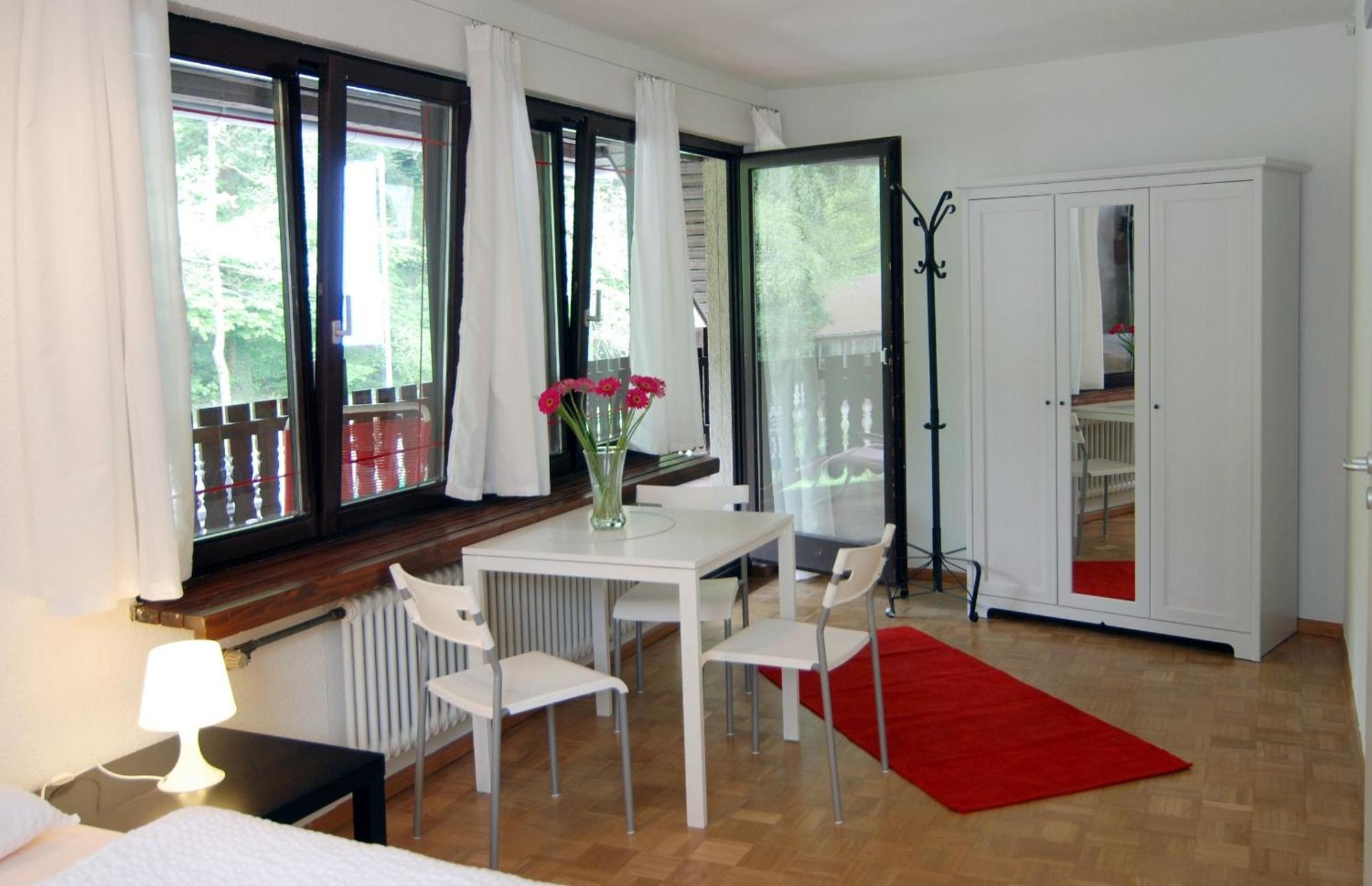 Hostel Waldblick Freiburg im Breisgau Ngoại thất bức ảnh